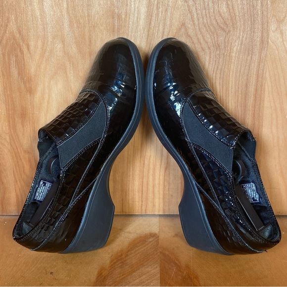 Womens 9 Skechers Flexibles Divider Slip On Clogs Black SEF0524 - Picture 6 of 8